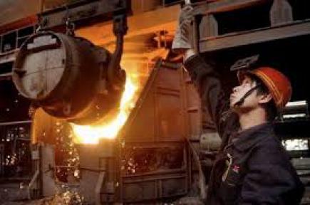 На металургійному заводі «Дніпросталь» отруїлося 11 працівників