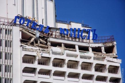 В Одессе обвалился верхний этаж гостиницы
