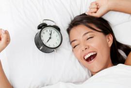 Здоровий сон: скільки годин треба спати і чим небезпечне недосипання