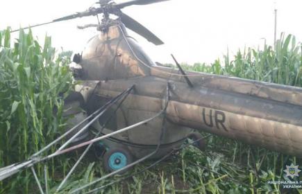 П’яний пілот сільгоспвертольота розбився на Чернігівщині, залишивши 5 сіл без світла