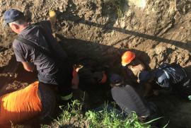 Двох робітників засипало землею у Борисполі: один загинув