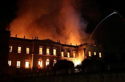 У Ріо-де-Жанейро згорів найстаріший музей Бразилії