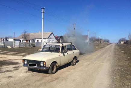 Житель Одещини опалює авто буржуйкою