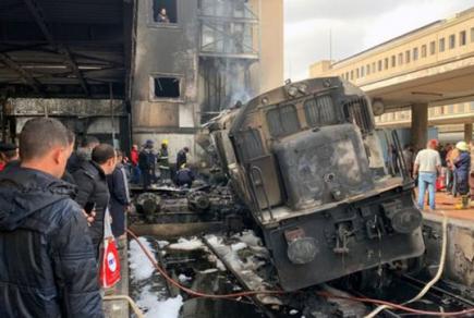 Люди тікали від вогняної кулі: пожежа на головному вокзалі Каїра