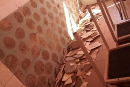 У школі на Київщині на учня впала плитка