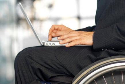З 1 квітня в Україні обов’язково проектуватимуть універсальні робочі місця для працездатних людей з інвалідністю – норма ДБН