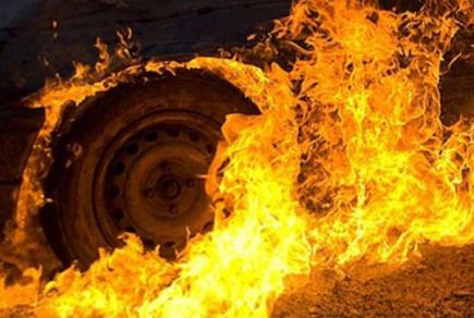 Трагедія на Тернопільщині: чоловік заживо згорів у вантажівці