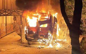 У Києві на Печерську згоріла карета «швидкої» – розпочато кримінальне провадження