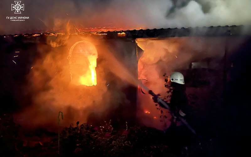 Броварський район: ліквідовано загорання житлового будинку