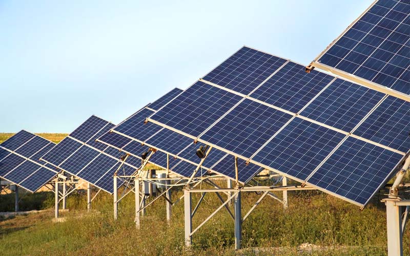 У Києві встановлять автономні сонячні електростанції