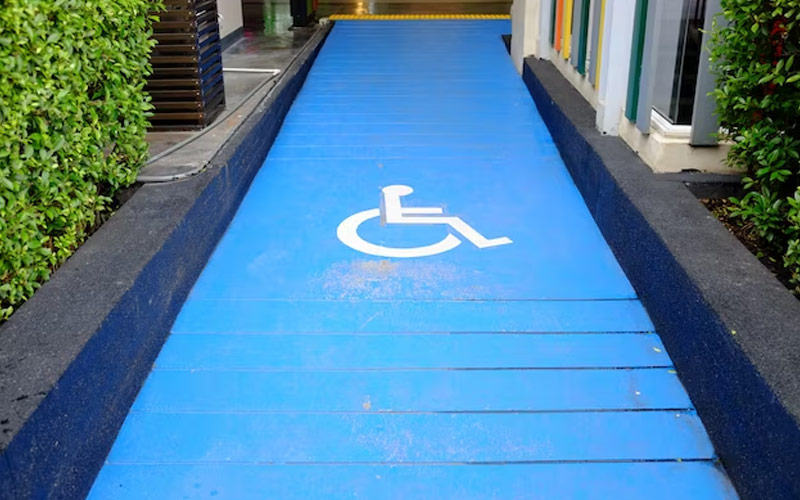 Уряд компенсуватиме роботодавцям витрати на облаштування робочих місць для осіб з інвалідністю