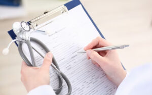 Які документи підтверджують факт неможливості виконання працівником роботи за станом здоров’я?