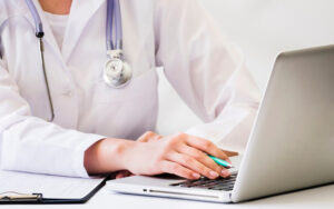 МОЗ повідомило, які дані пацієнтів зберігаються в електронній системі охорони здоровʼя