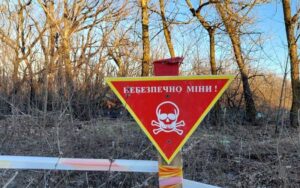 На Херсонщині двоє чоловіків підірвалися на російській міні, один із них загинув
