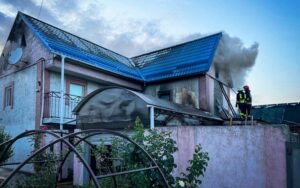 Пожежа у приватному будинку: спалахнули сонячні батареї