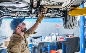 Про дотримання правил безпеки під час використання автомобільних підйомників